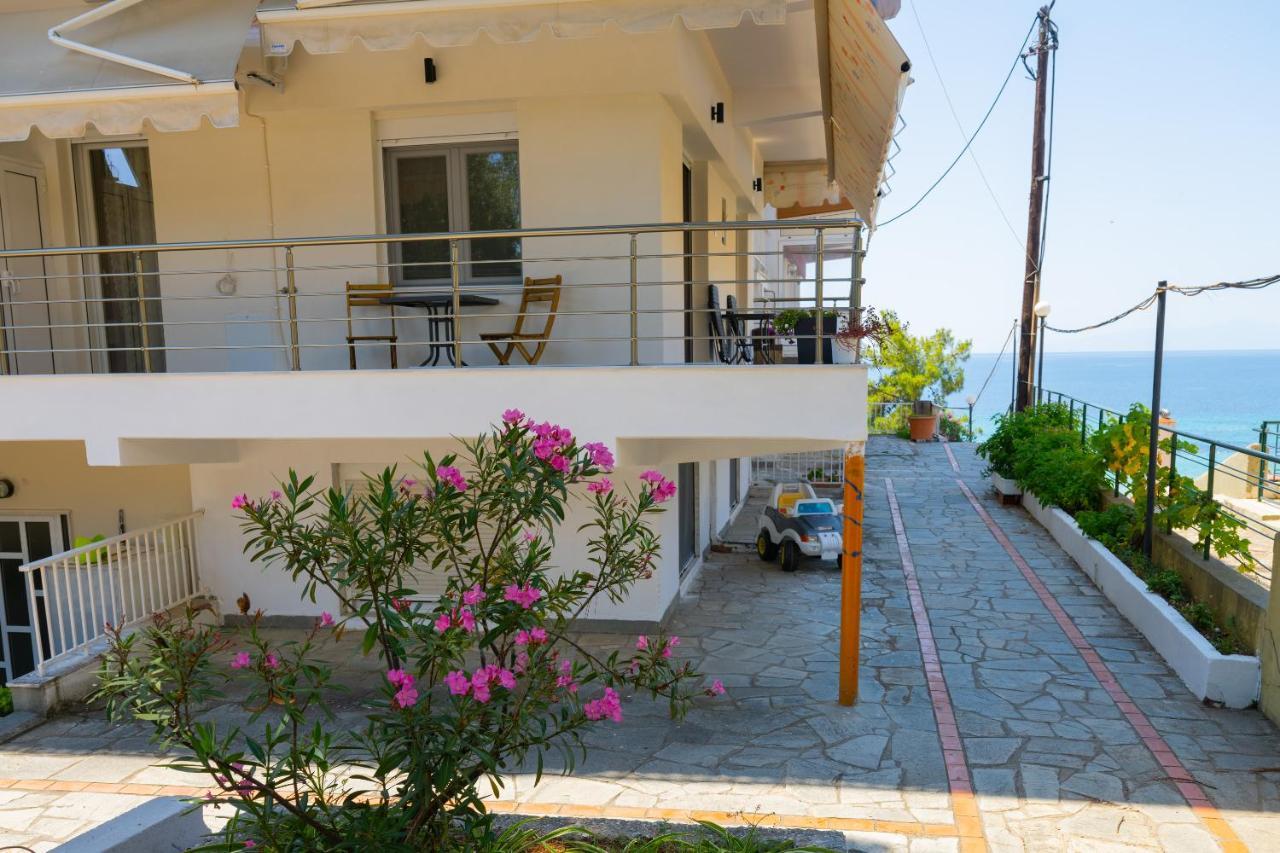 Zoe Seaview Apartment By Rentalspro - Nea Moudania Halkidiki Exterior photo